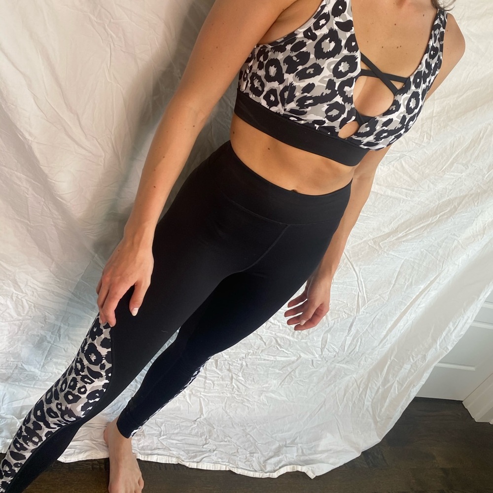 Matching leopard set - Picture 2 of 4